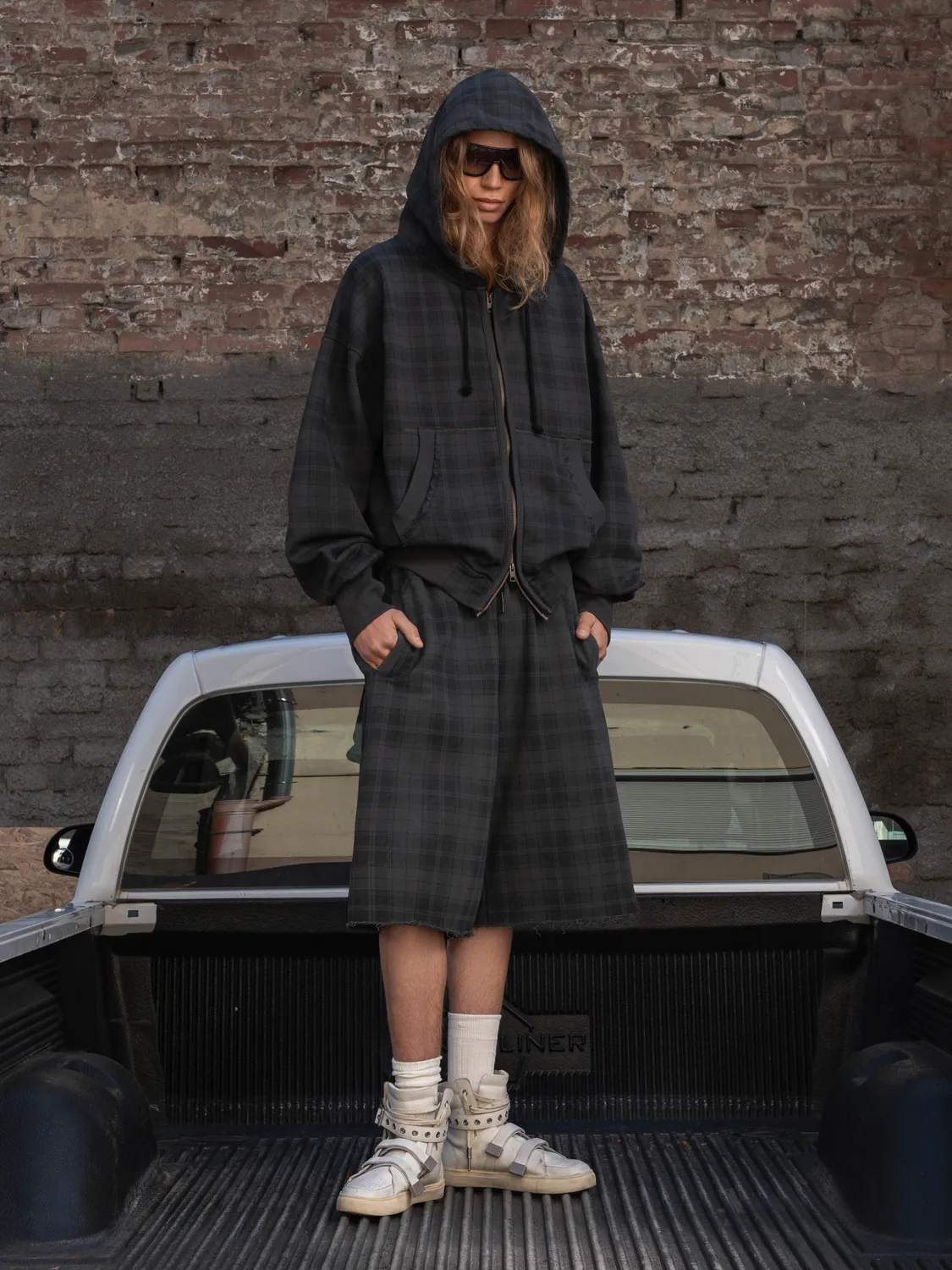 Enrage Maxi Shorts sort negri carouri bumbac
