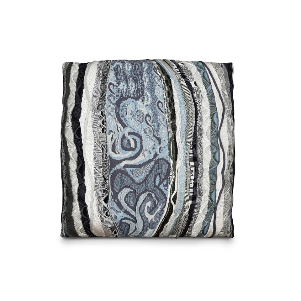 COOGI Noir Classic pernă decorativă 21x21 multicolor