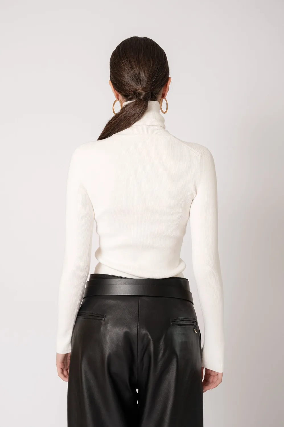 Dualitae Juliette White Turtleneck Top helanca alba S/M