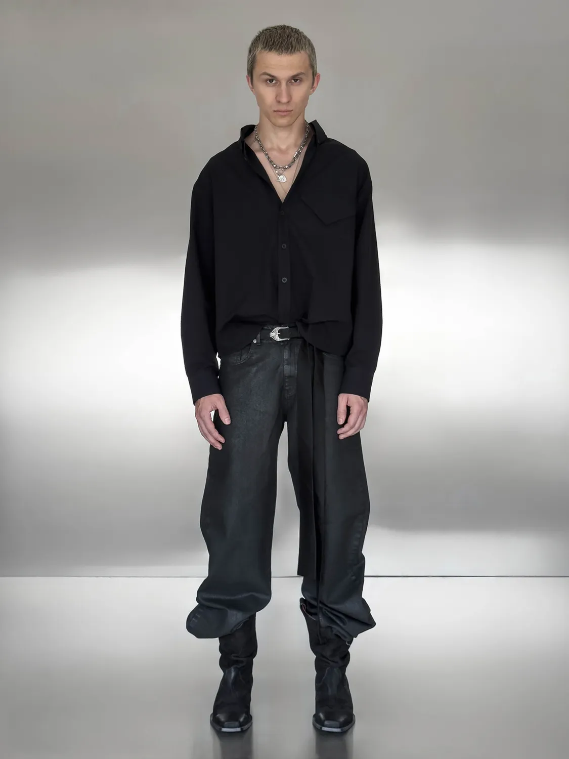 Enrage Black Letter cămașă neagră oversize