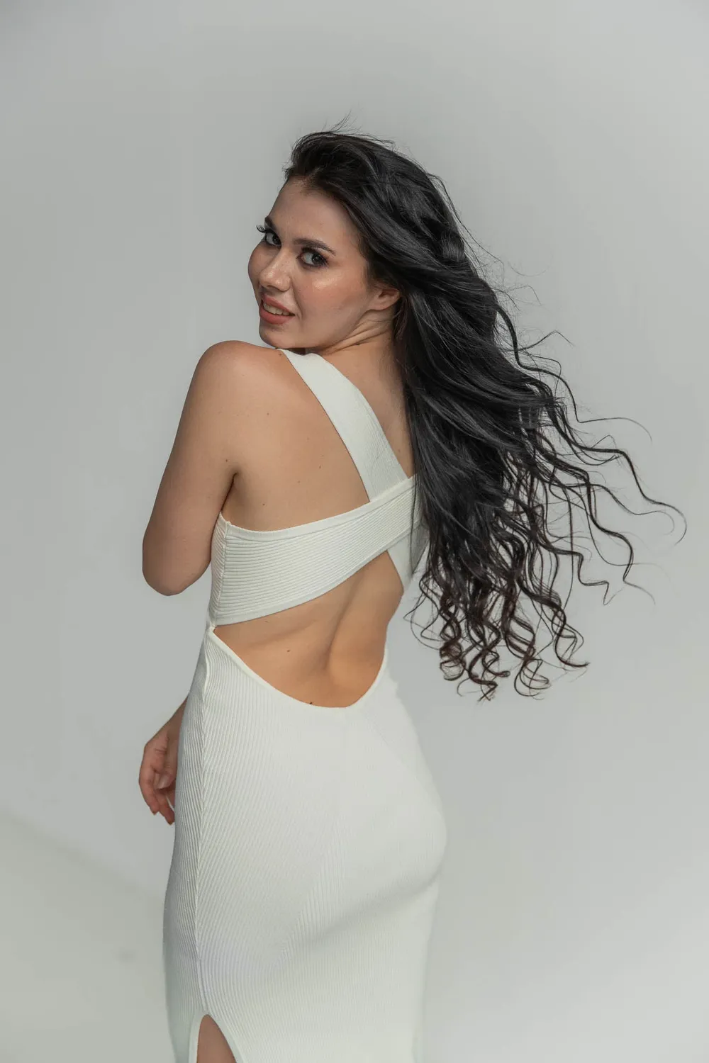 Dualitae Viky rochie tricotata alba vascoza