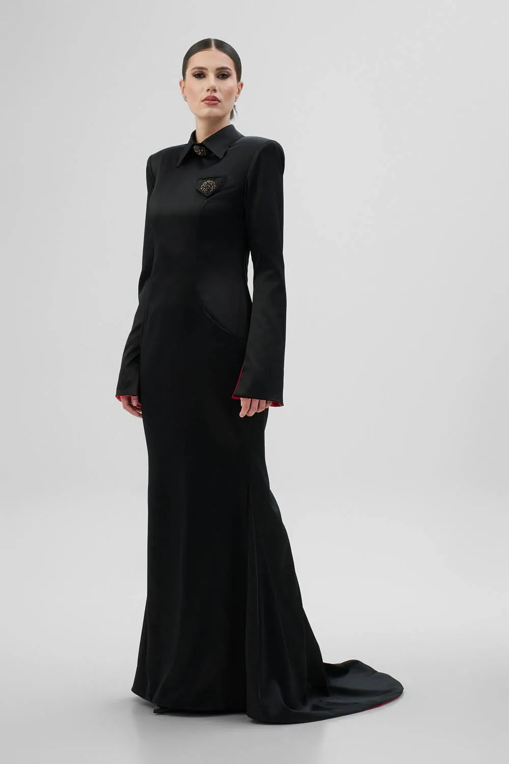 Dualitae RIN rochie neagra trena interior rosu