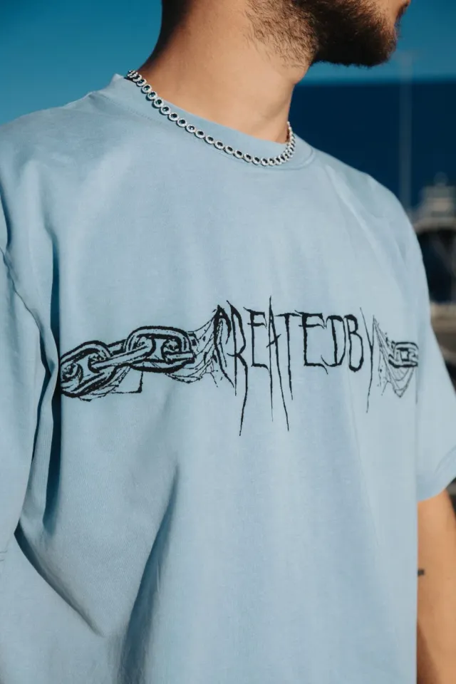 CREATEDBY Web of Chains tricou bleu deschis grafic
