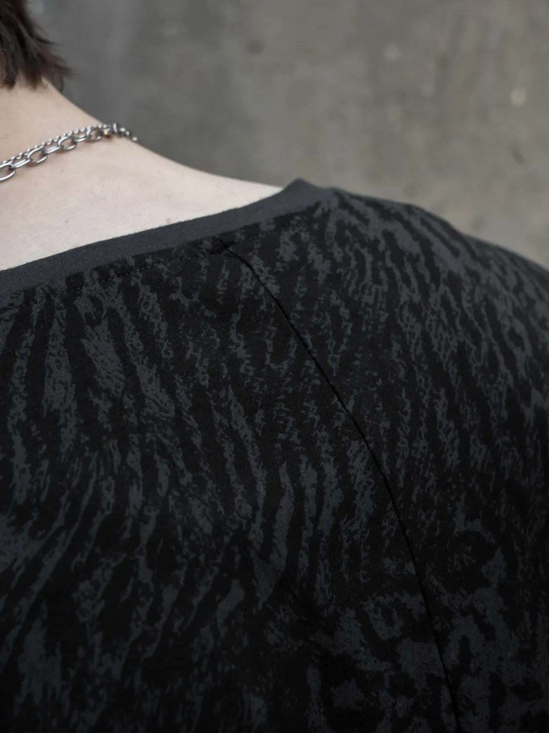 Enrage Round Neck Tee tricou leopard negru bumbac