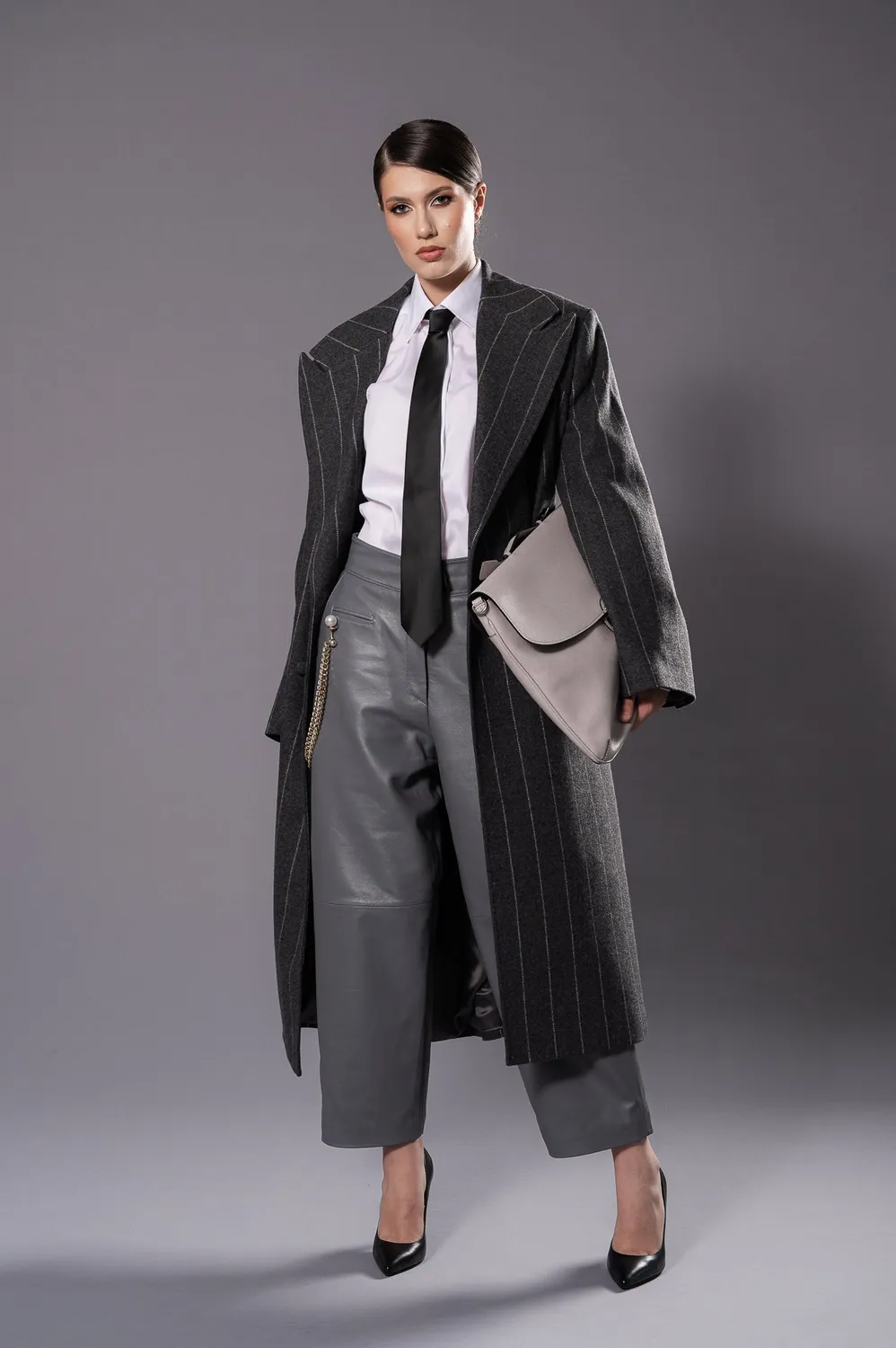 Dualitae MAGDA palton oversized gri cu dungi lana virgina
