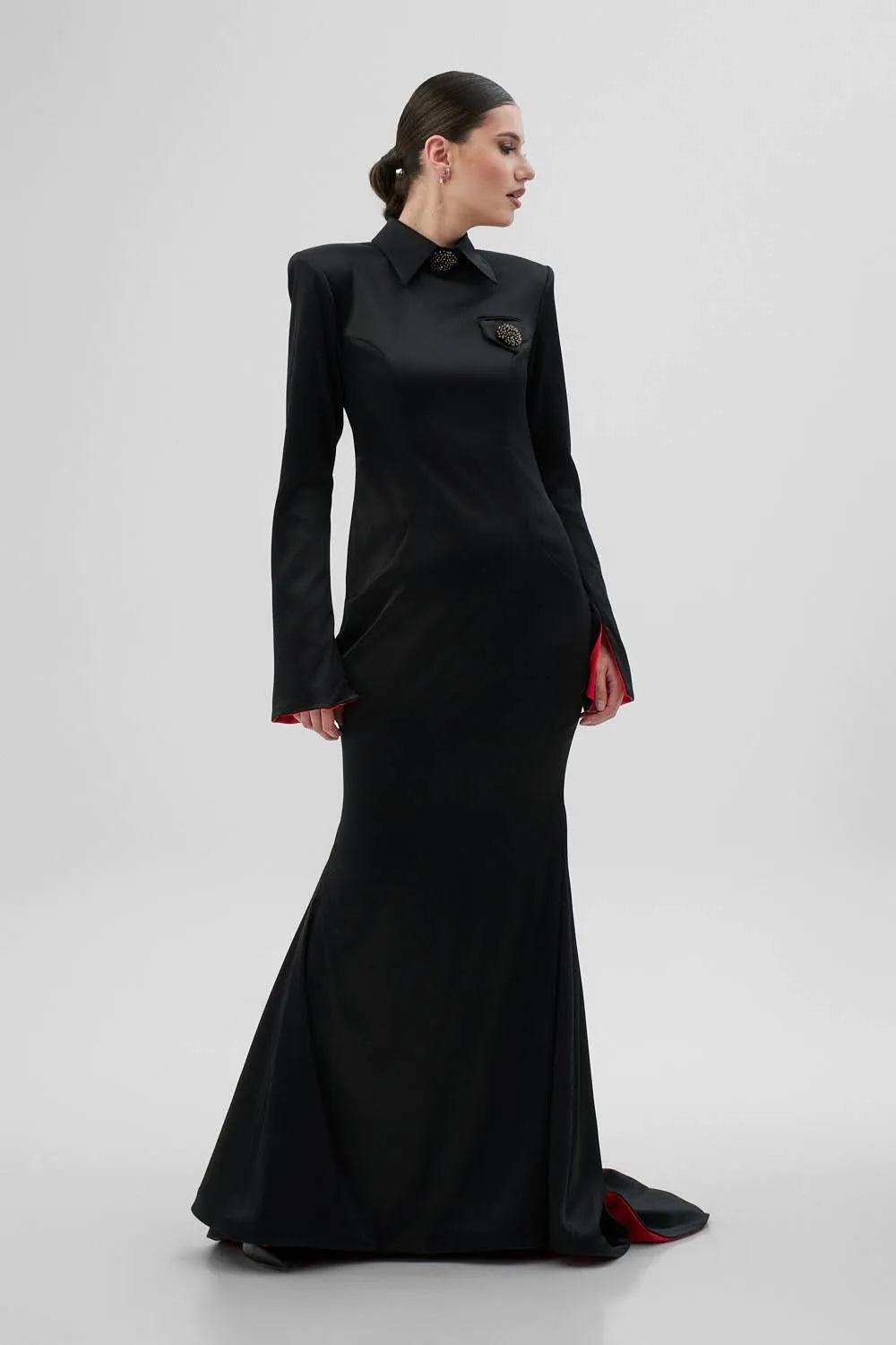 Dualitae RIN rochie neagra trena interior rosu