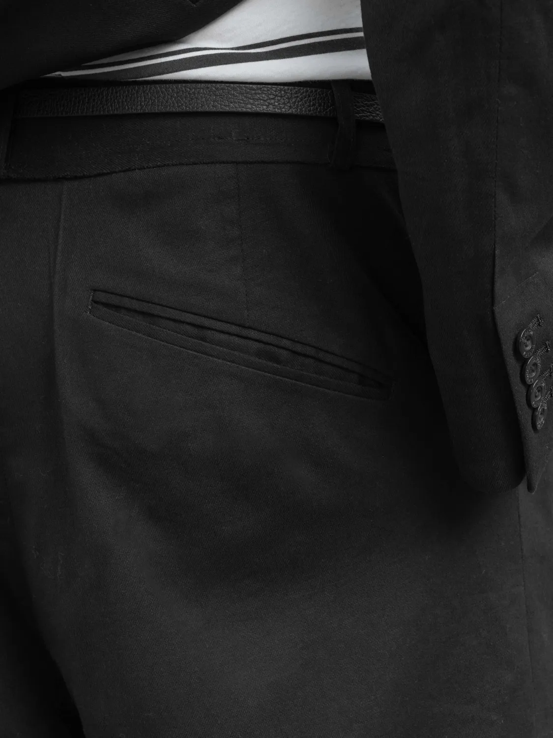 Enrage Worn Pleated Trousers pantaloni negri cu pliuri