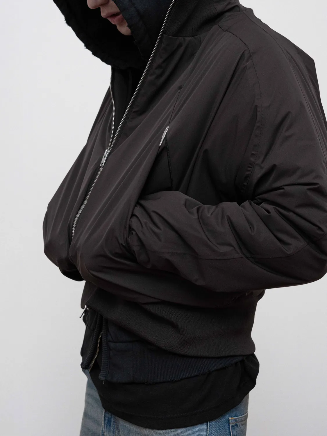 Audio Dark Brown geaca bomber maro cu fermoare ascunse