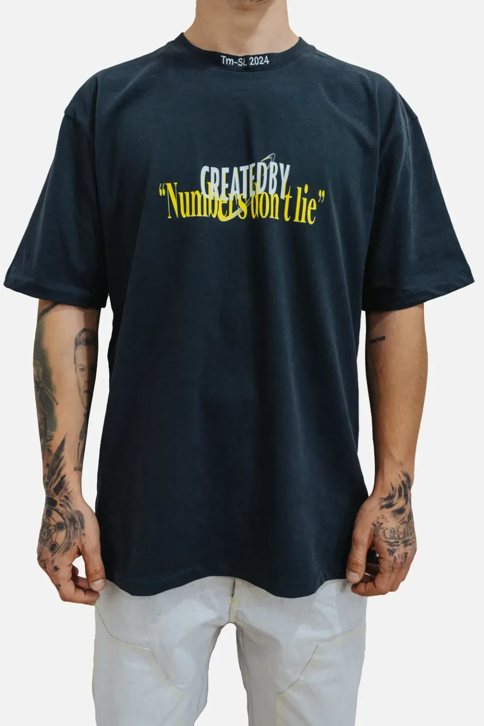 CREATEDBY Numbers Don’t Lie tricou regular negru bumbac