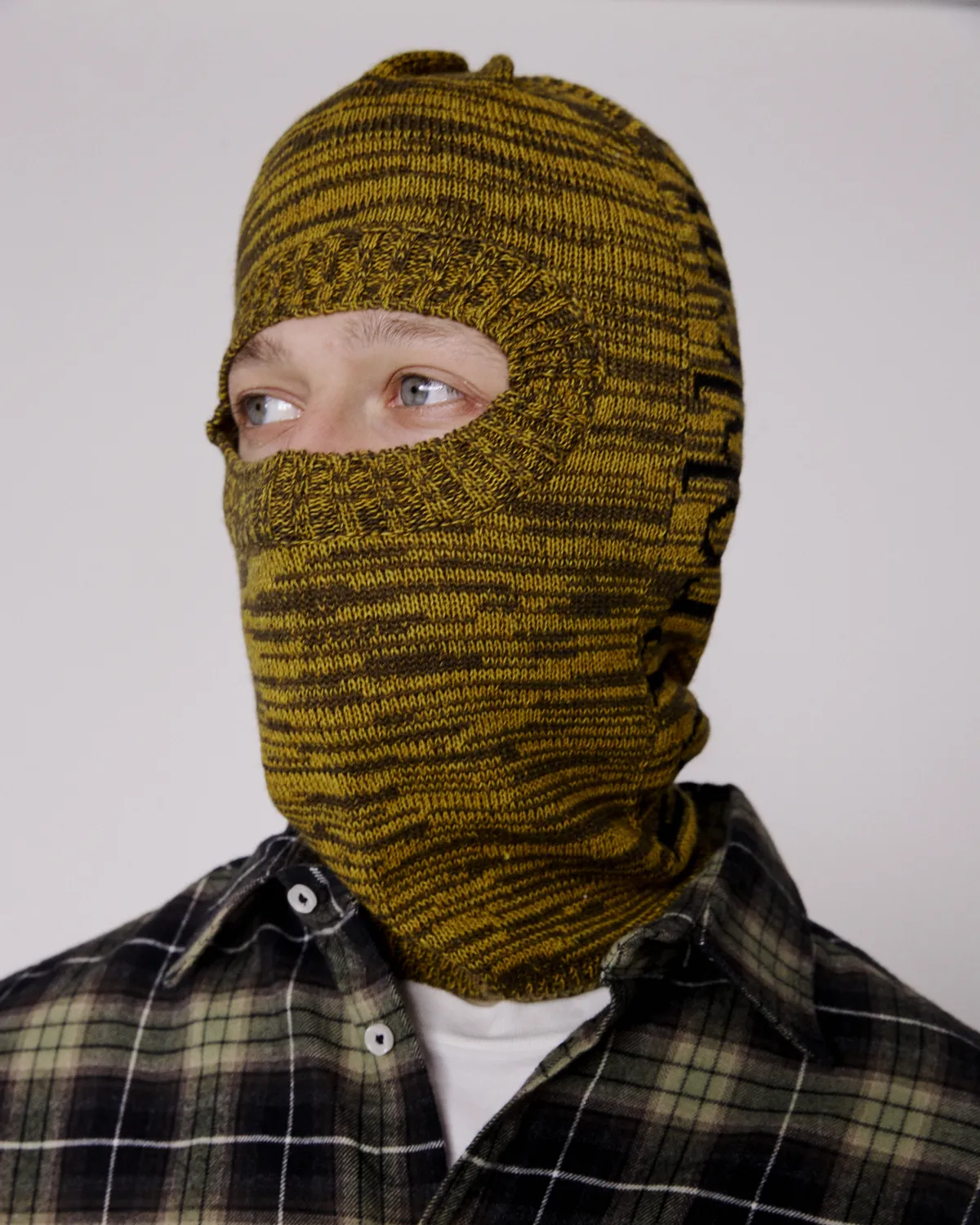 No Problemo Mosca Balaclava cagula maro O/S tricotata