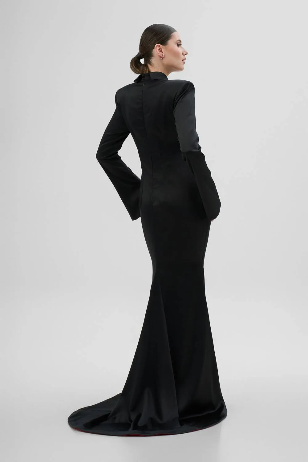 Dualitae RIN rochie neagra trena interior rosu