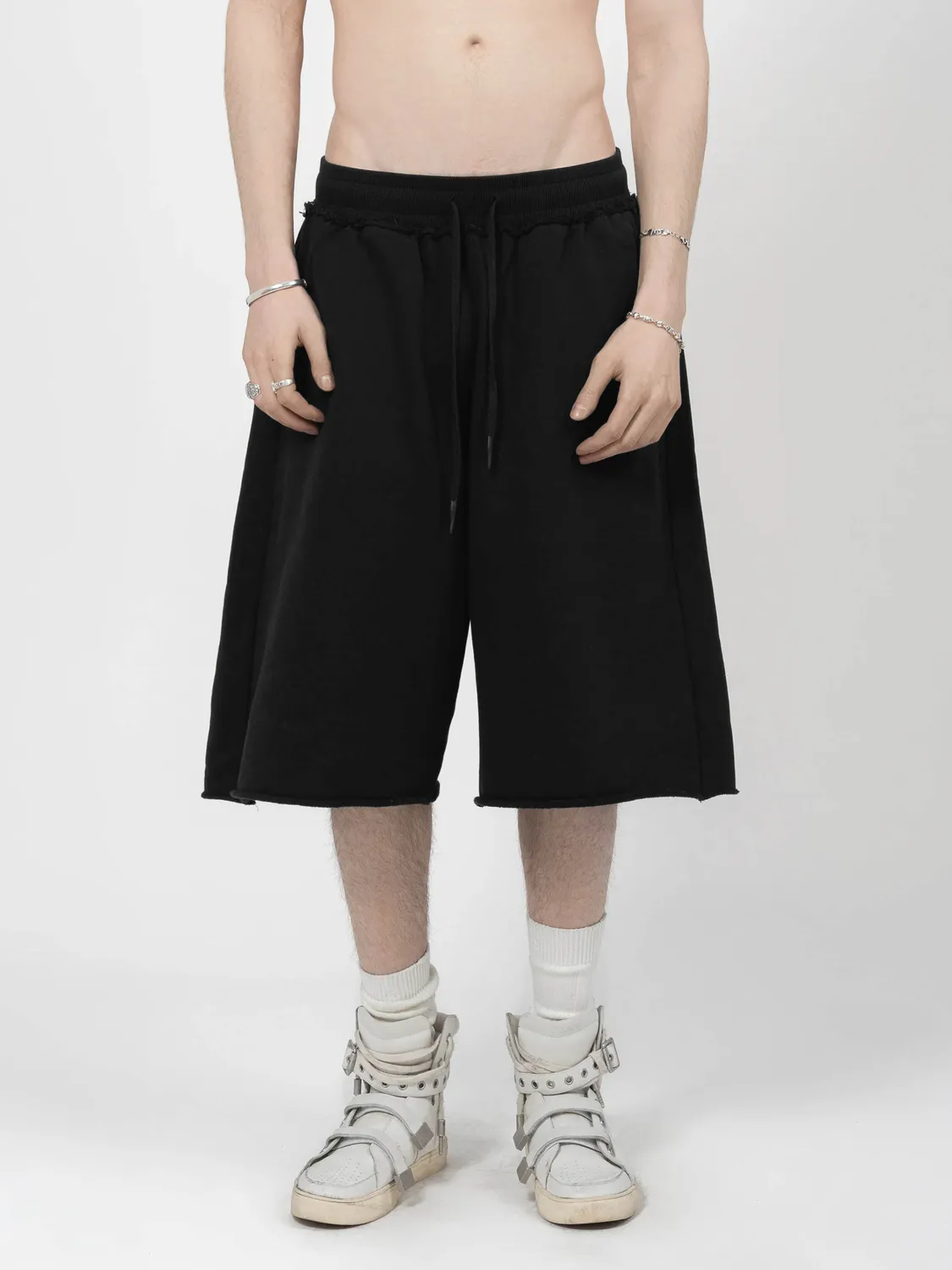 Enrage Maxi Shorts pantaloni scurti negri bumbac