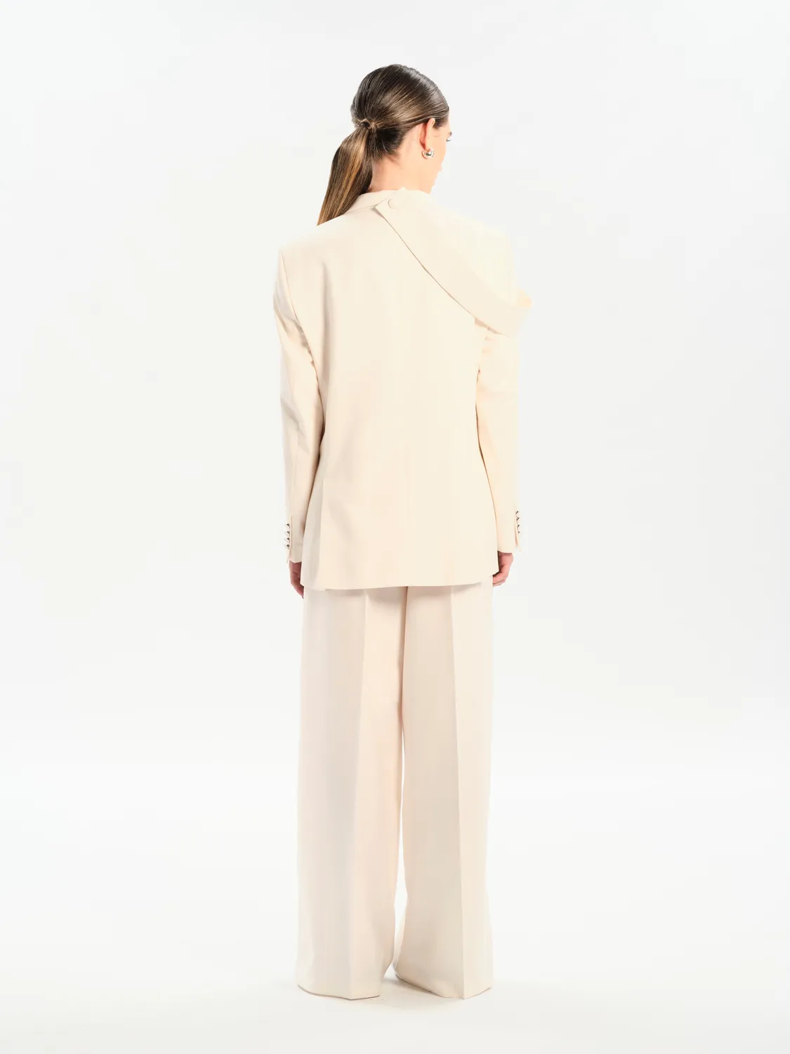 Dualitae ANNA costum dama alb unt sacou + pantaloni